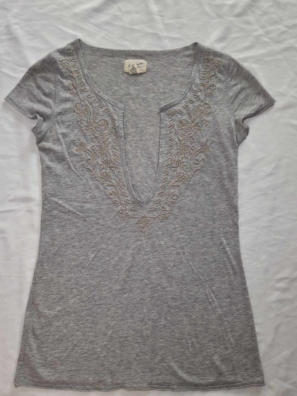 Y2K Abercrombie & Fitch Top Womens L Gray Heather Embroidered Floral Blouse